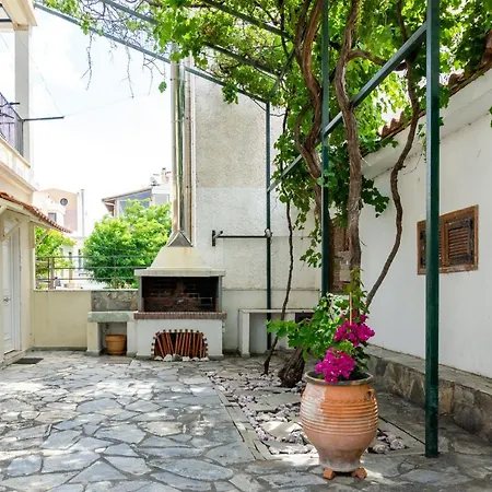 Irene Seafront Apartment Néoi Epivátai Dış mekan fotoğraf